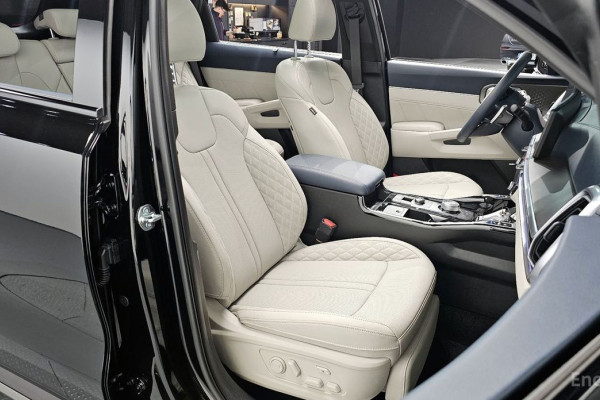 2025 Kia Sorento с пробегом 26 863 км