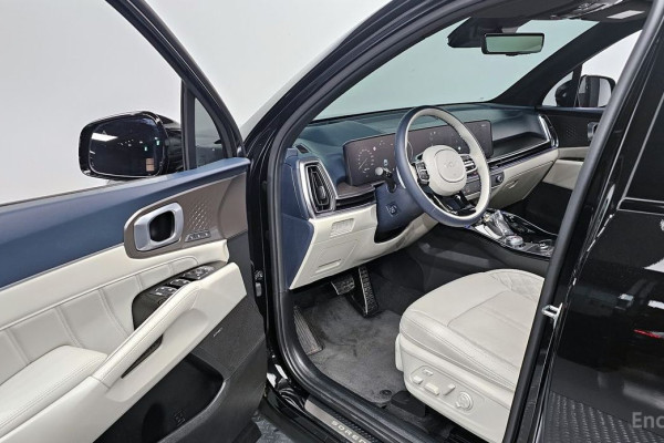 2025 Kia Sorento с пробегом 26 863 км