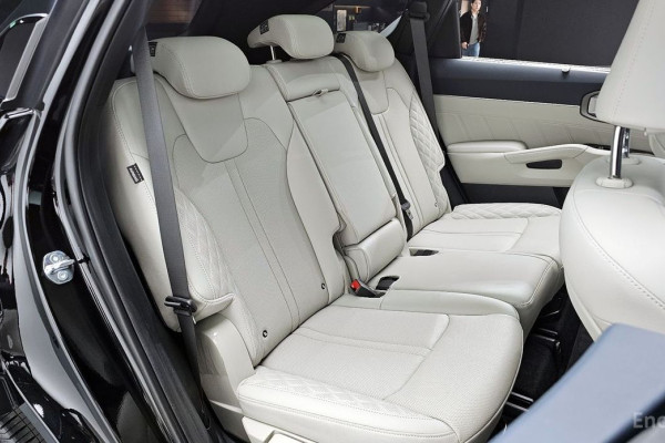 2025 Kia Sorento с пробегом 26 863 км