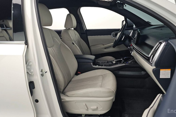 2024 Kia Sorento с пробегом 29 584 км