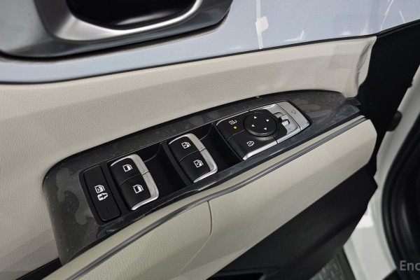 2024 Kia Sorento с пробегом 29 584 км