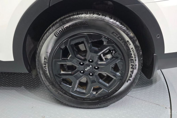 2024 Kia Sorento с пробегом 28 765 км