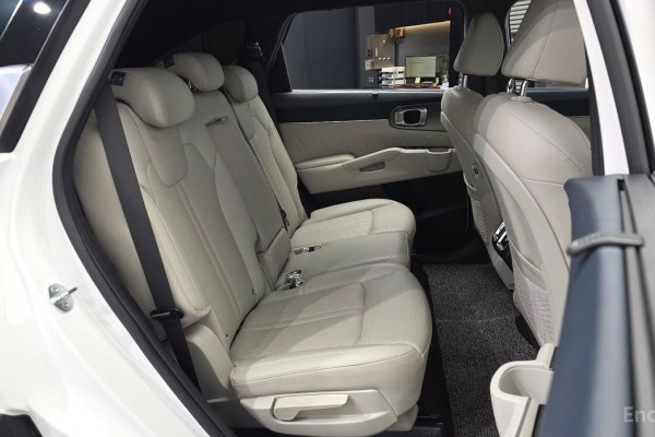 2024 Kia Sorento с пробегом 28 765 км