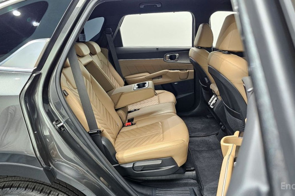 2023 Kia Sorento с пробегом 20 187 км