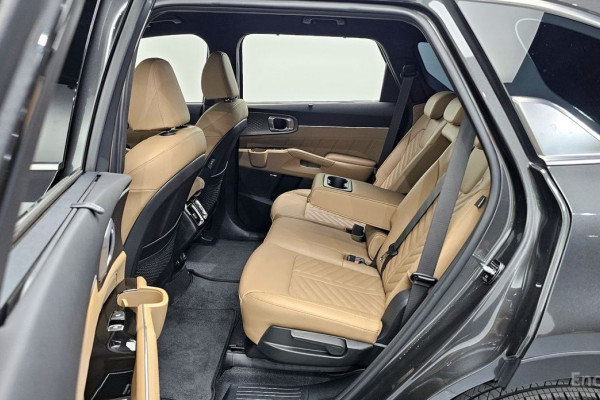 2023 Kia Sorento с пробегом 20 187 км