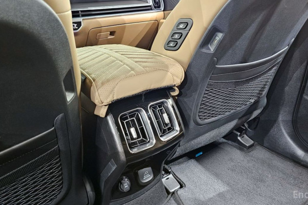 2023 Kia Sorento с пробегом 20 187 км