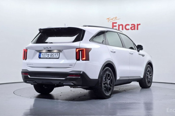 2025 Kia Sorento с пробегом 16 356 км