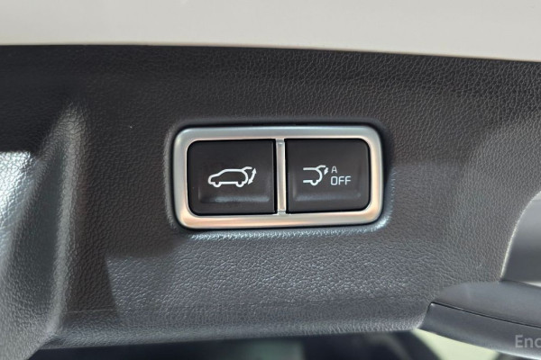 2025 Kia Sorento с пробегом 16 356 км