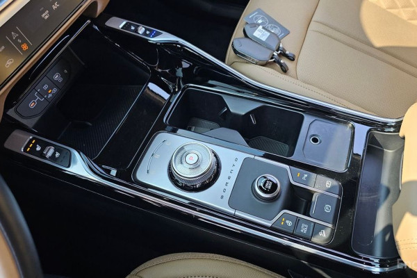 2024 Kia Sorento с пробегом 20 401 км