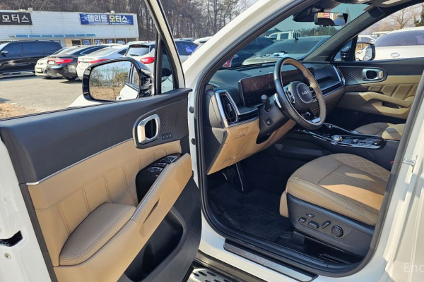 2024 Kia Sorento с пробегом 20 401 км