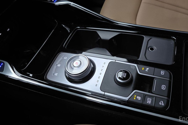 2024 Kia Sorento с пробегом 26 392 км