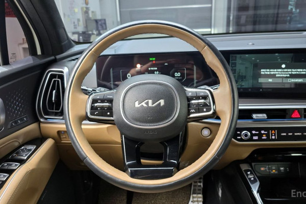 2024 Kia Sorento с пробегом 25 970 км