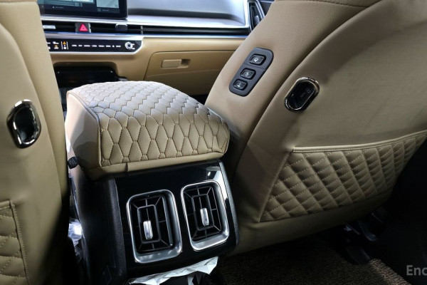 2024 Kia Sorento с пробегом 25 970 км