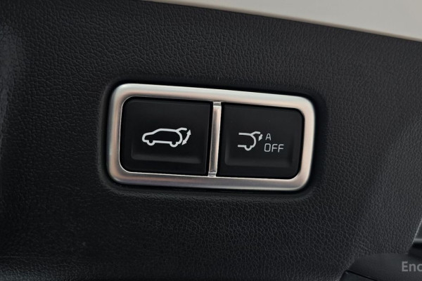 2024 Kia Sorento с пробегом 25 970 км