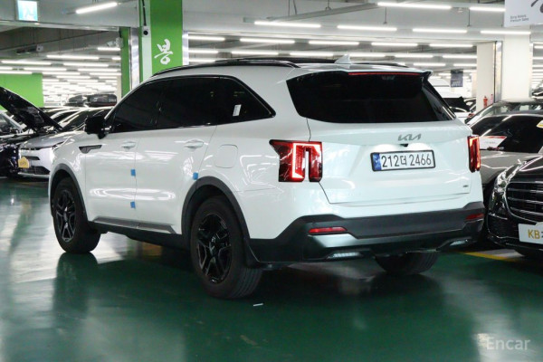 2024 Kia Sorento с пробегом 15 726 км