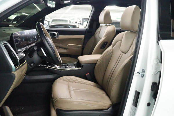 2024 Kia Sorento с пробегом 15 726 км