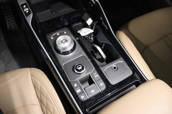 2024 Kia Sorento с пробегом 15 726 км