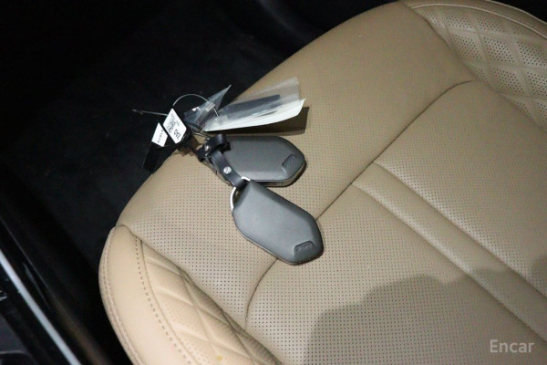 2024 Kia Sorento с пробегом 15 726 км