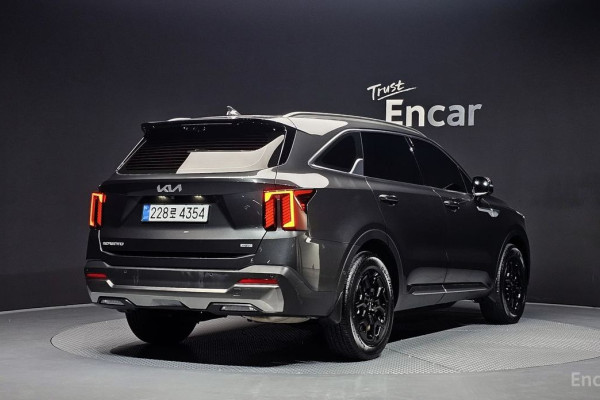 2025 Kia Sorento с пробегом 22 959 км