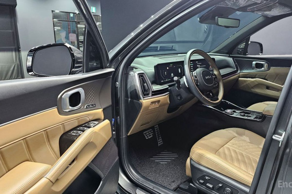2025 Kia Sorento с пробегом 22 959 км