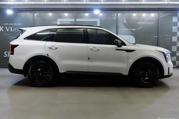 2025 Kia Sorento с пробегом 13 514 км
