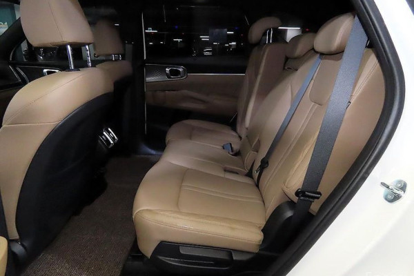 2025 Kia Sorento с пробегом 13 514 км