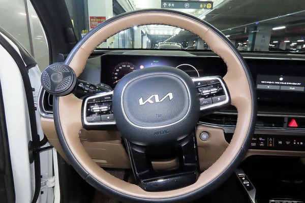 2025 Kia Sorento с пробегом 13 514 км