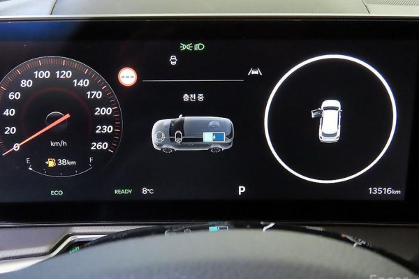 2025 Kia Sorento с пробегом 13 514 км