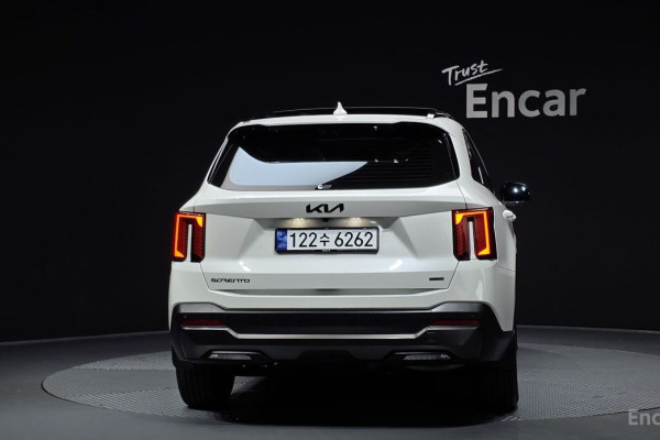 2025 Kia Sorento с пробегом 16 104 км