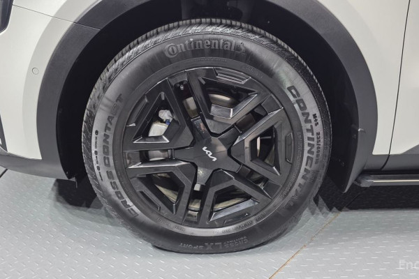 2025 Kia Sorento с пробегом 16 104 км