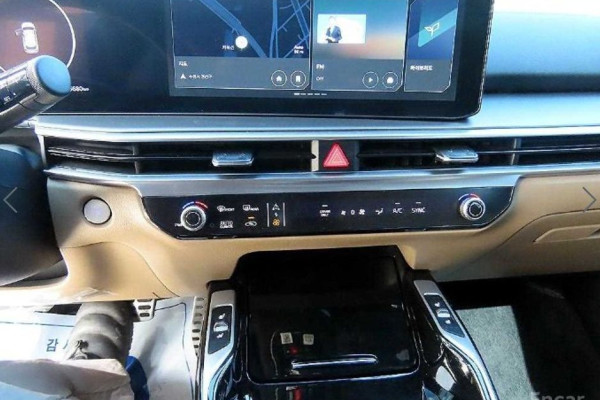 2024 Kia Sorento с пробегом 15 648 км