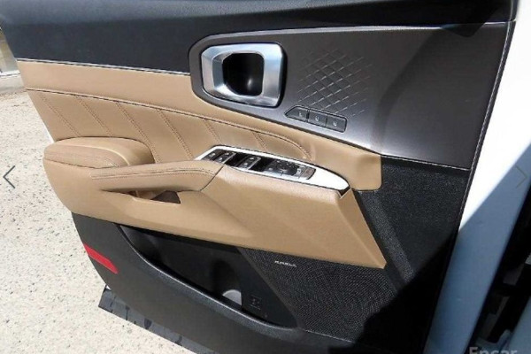 2024 Kia Sorento с пробегом 15 648 км