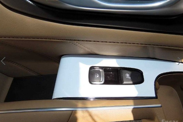 2024 Kia Sorento с пробегом 15 648 км