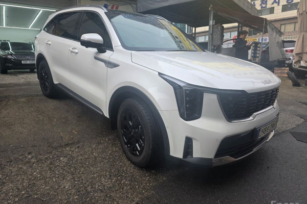 2024 Kia Sorento с пробегом 22 878 км