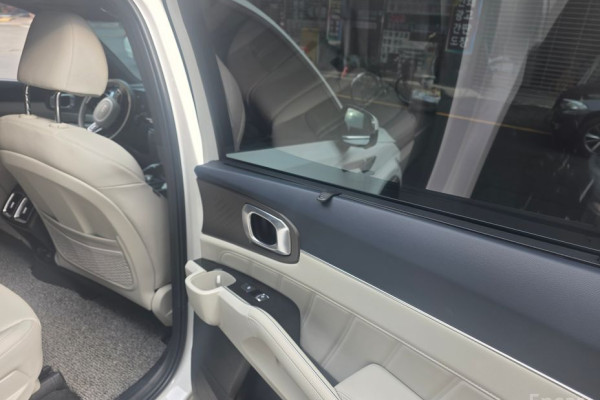 2024 Kia Sorento с пробегом 22 878 км