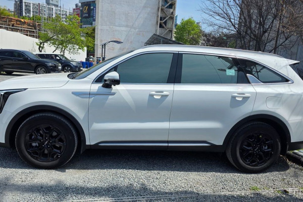 2024 Kia Sorento с пробегом 10 835 км