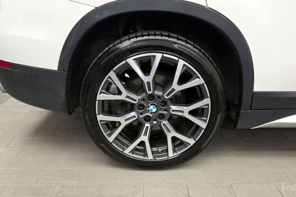 2022 BMW X1 с пробегом 87 992 км