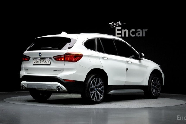 2022 BMW X1 с пробегом 67 047 км