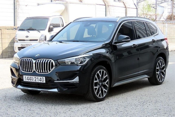 2022 BMW X1 с пробегом 73 292 км