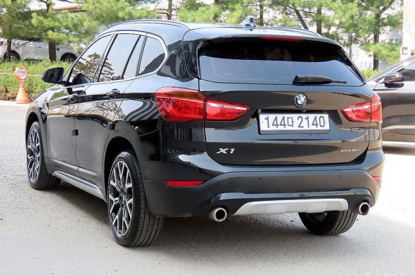 2022 BMW X1 с пробегом 73 292 км
