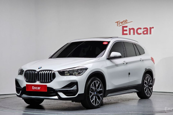 2022 BMW X1 с пробегом 40 216 км