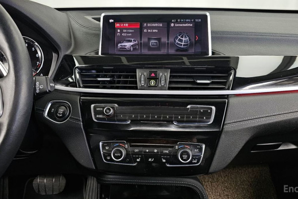 2022 BMW X1 с пробегом 40 216 км