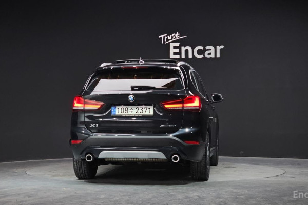 2021 BMW X1 с пробегом 44 682 км