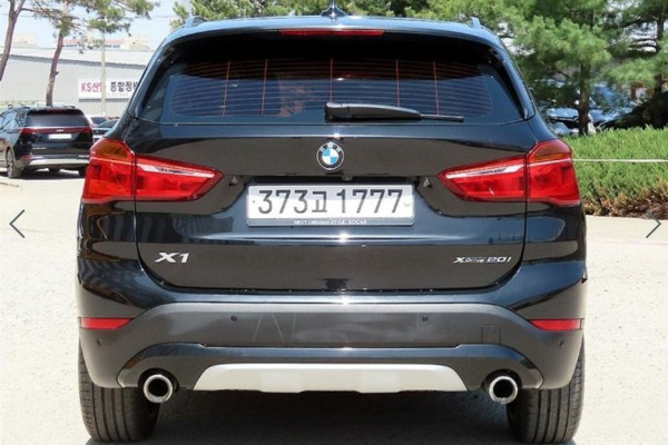 2022 BMW X1 с пробегом 77 635 км