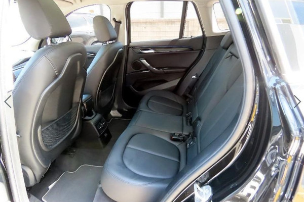 2022 BMW X1 с пробегом 77 635 км