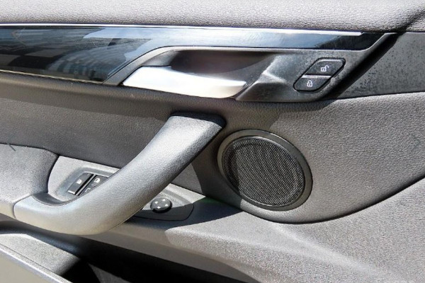 2022 BMW X1 с пробегом 77 635 км