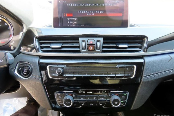 2022 BMW X1 с пробегом 77 635 км