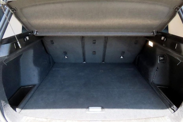 2022 BMW X1 с пробегом 77 635 км