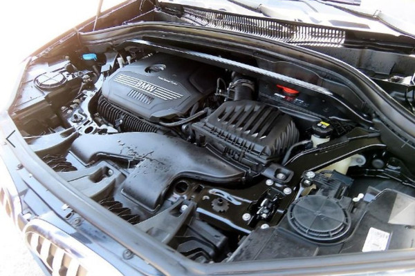 2022 BMW X1 с пробегом 77 635 км