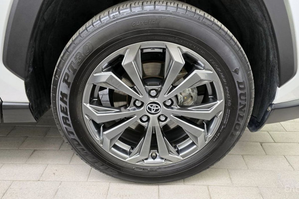 2023 Toyota RAV4 с пробегом 35 601 км